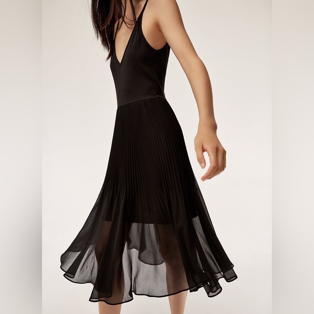Aritzia Wilfred Free Daphne low back black midi dress